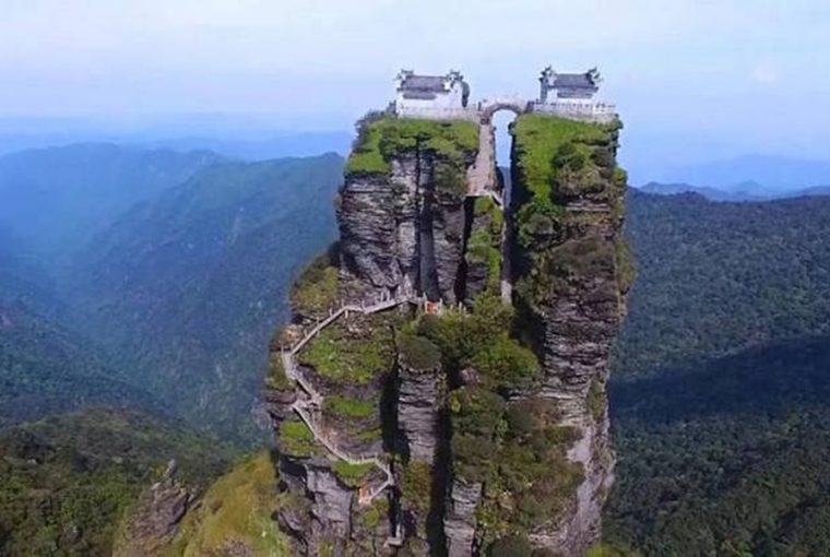 paratlan kilatas fogad 1