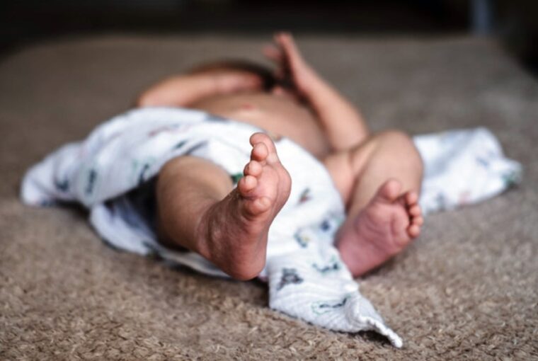 csecsemokent tunt el