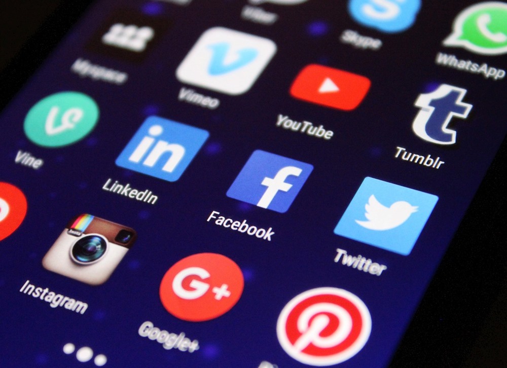 facebook tiktok mesterseges intelligencia 1 facebook tiktok mesterseges intelligencia 1