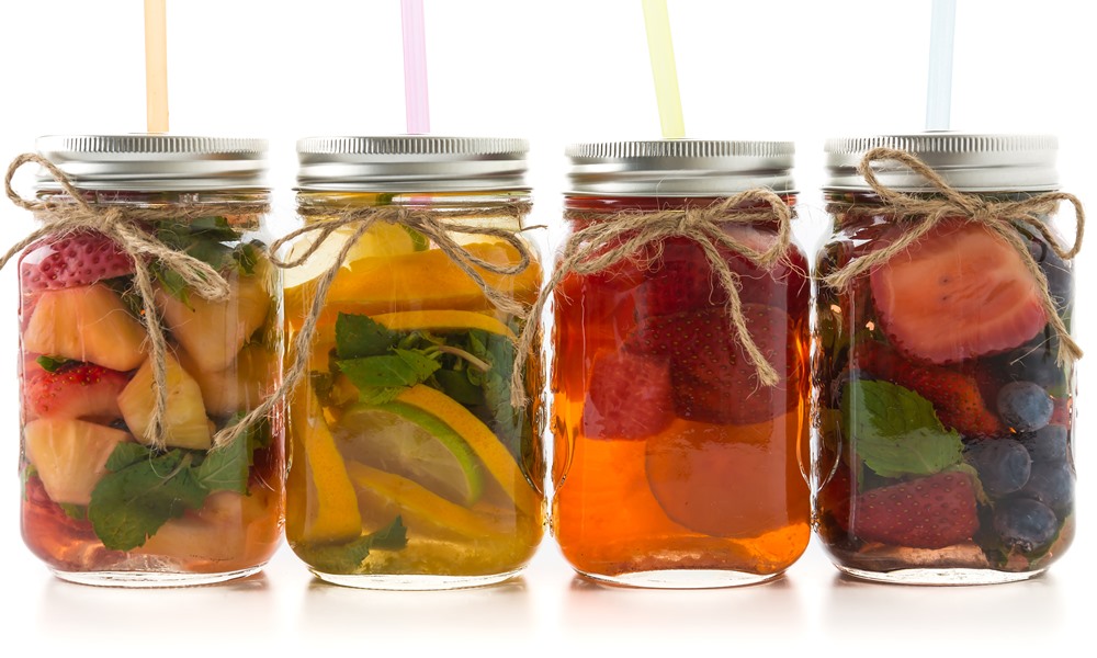 Befőttesüveg-divat infused water