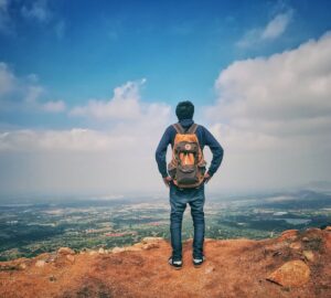 raktikus és trendi hátizsákok