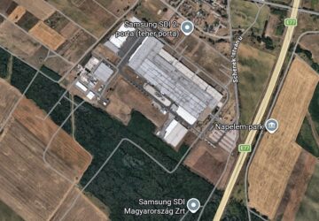 mi tortenik valojaban godon