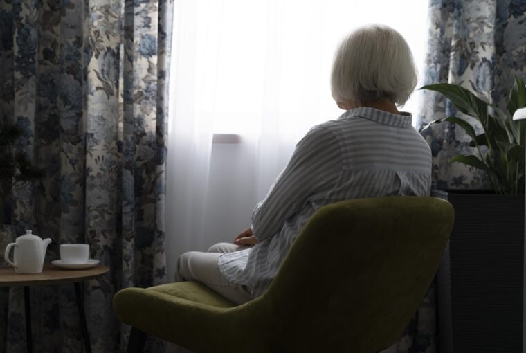 A magány a memóriát is gyengítheti időskorban