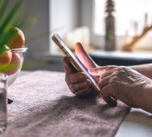 Nem minden rendőr rendőr, aki telefonál