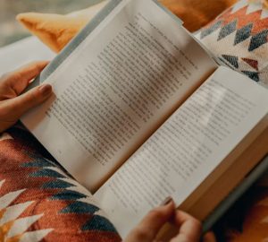 Nem csak időtöltés: az olvasás az agyat is munkára fogja